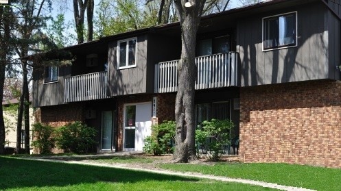 Photo - Commercial Avenue