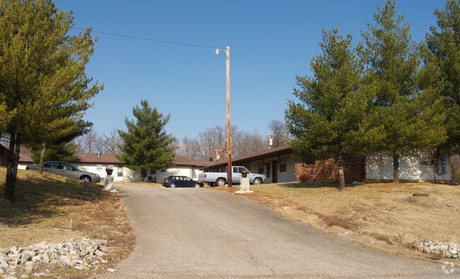Mason Court Apartments