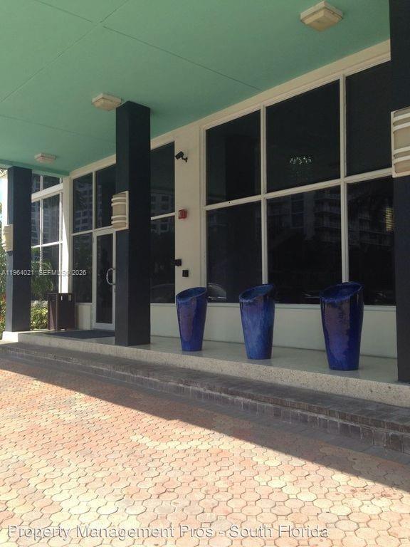 Photo - 3000 S Ocean Dr Unidad 210