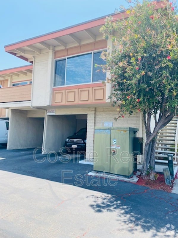 Building Photo - 6856 Hyde Park Dr Unit D Rental