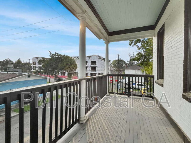 Photo - 314 W 42nd St