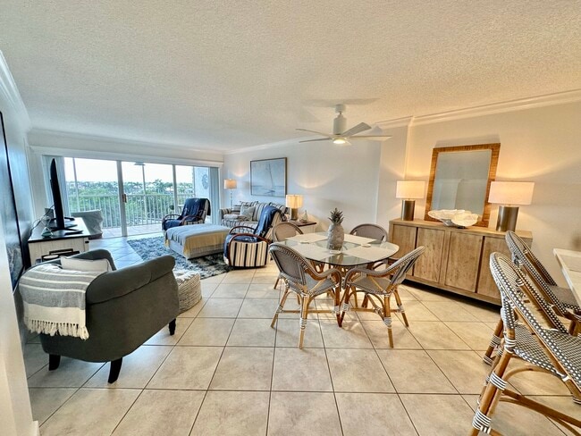 Photo - 1 Bluebill Ave