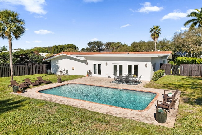 Building Photo - 26 Cayuga Rd