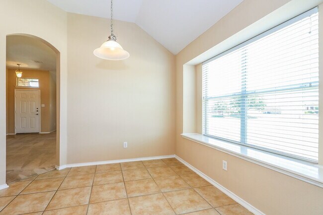 Photo - 1235 Sweetwater Dr