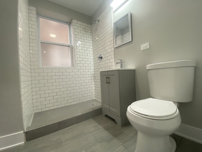 Photo - 4234 W Crystal St Unidad 1