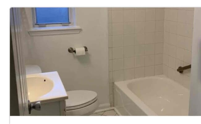 Photo - 2554 Ernest St