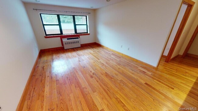 Photo - 84-14 143rd St Unit 2E