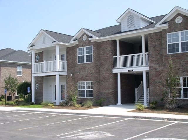 Building Photo - 2017 Silvercrest Dr