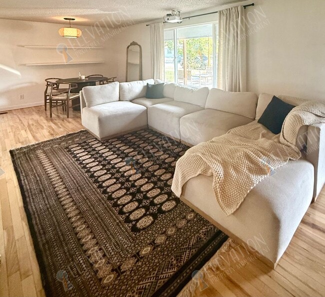 Photo - 112 SE McKinley Ave