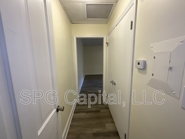 Photo - 5 Center Square Unit 32