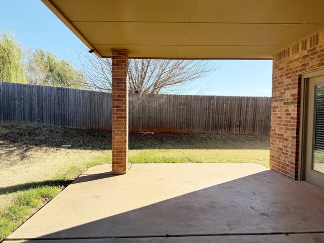 Photo - 17040 Hardwood Pl