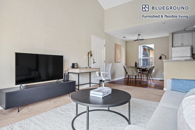 Photo - 1220 N Fair Oaks Ave Unit FL3-ID947