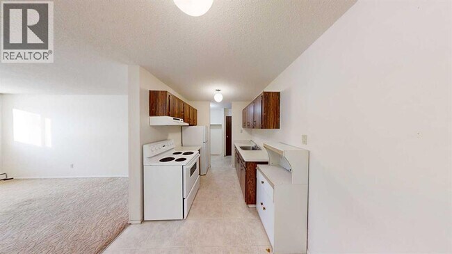 Photo - 9656 Hillcrest Dr