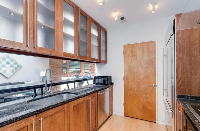 Photo - 1207 Lamont St NW Unit 2