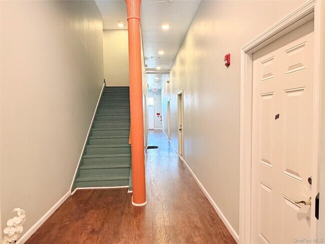 Photo - 61 North St Unit 2C