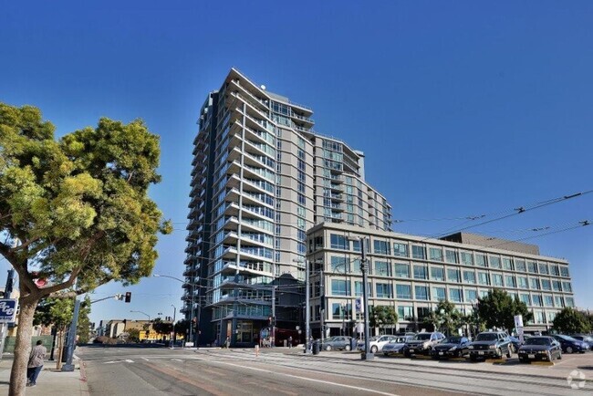 Building Photo - DOWNTOWN- East Village - Smart Corner Stud... Unit 808 Rental