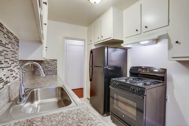 Photo - 537 E Hyde Park Blvd Unidad 306