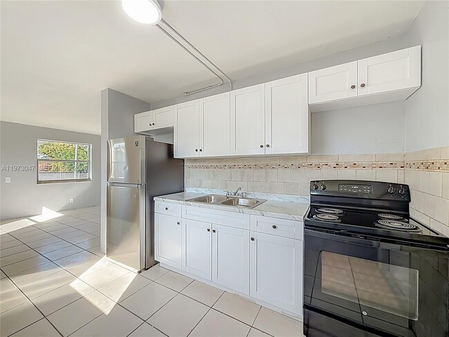 Photo - 2408 NW 8th St