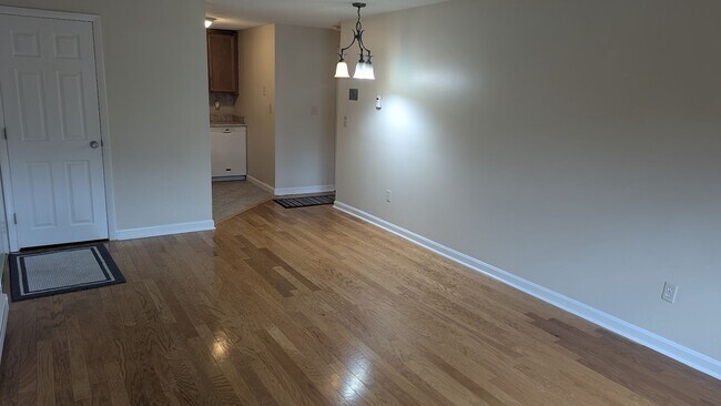 16B Mayberry Dr Unidad 2,