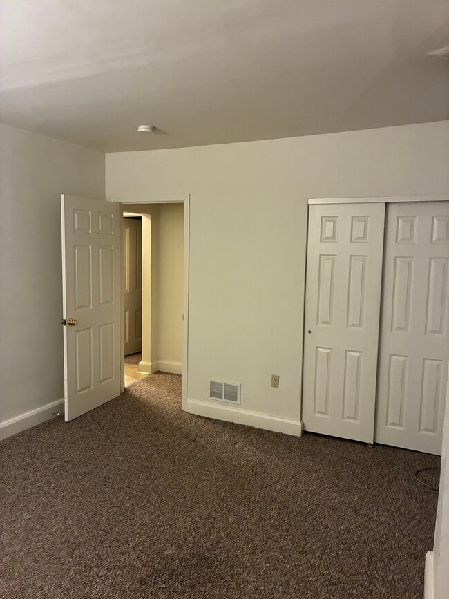 Photo - 1177 Main St Unit B