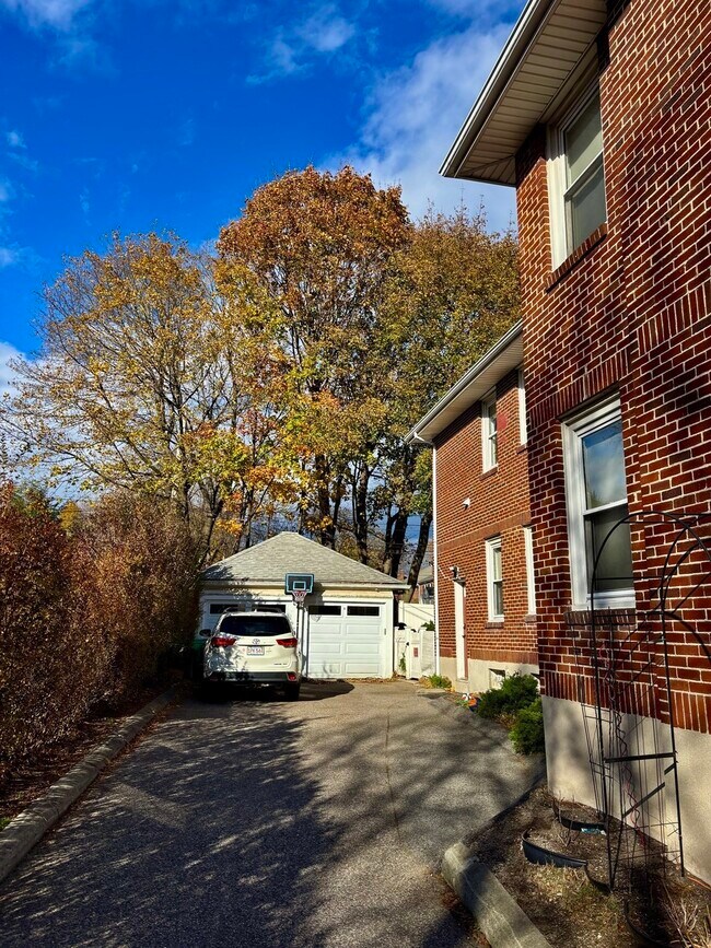 Photo - 569 Commonwealth Ave Unit 2