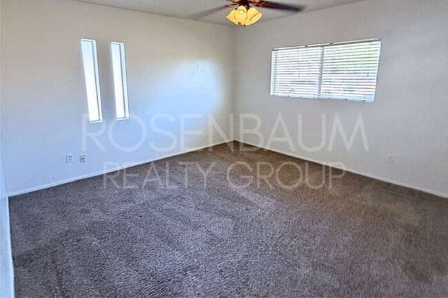 Photo - 1326 N Miller Rd Unidad a