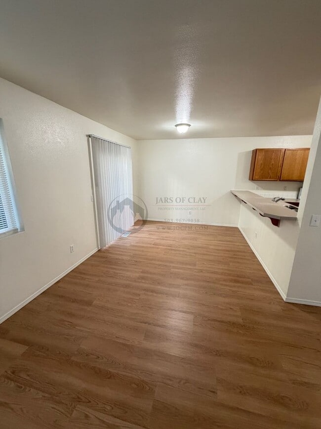 Photo - Charter Triplex #2023-LL723 Unit 990