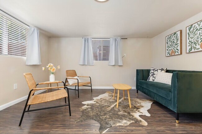 Photo - Spacious 1BR/1BA plus HUGE office/den!