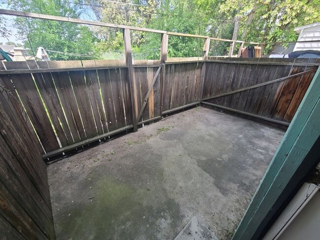 Photo - 2 bed 1 bath two-story townhome neat Whitewater Park in Boise! Unidad 915