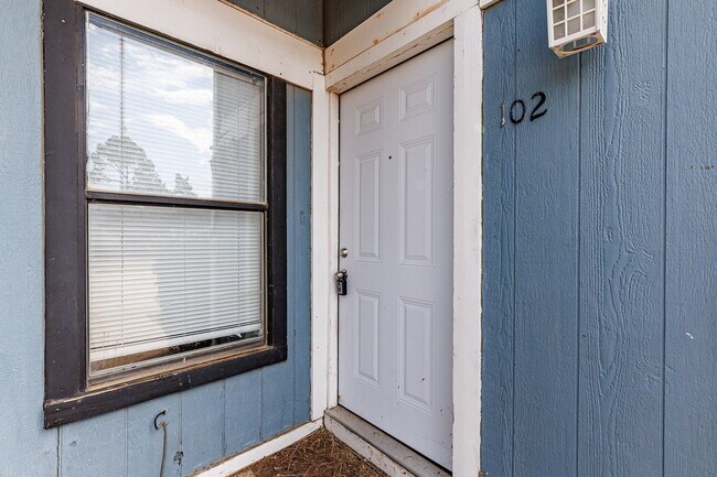 Photo - Extra Large 2 Bedroom 2 Bathroom Just South of Loop 289