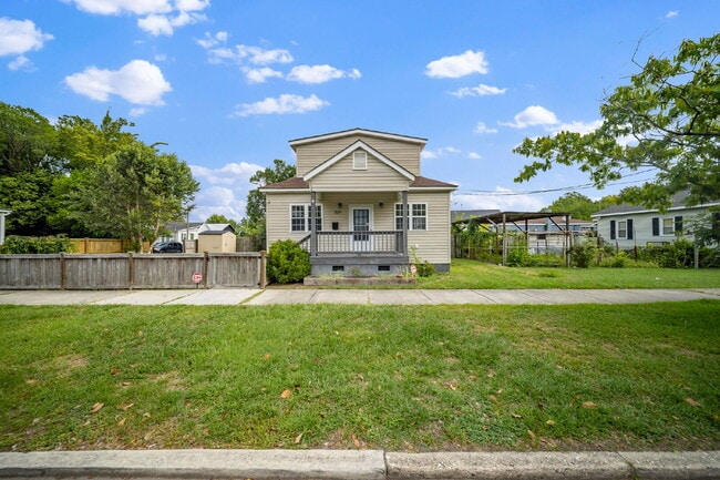 Photo - 1109 Orange St