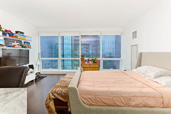 Photo - 77 Hudson St Unidad 2213