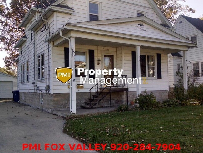 Photo - Large Bedrooms UPPER Oshkosh $1025 Unit UPPER