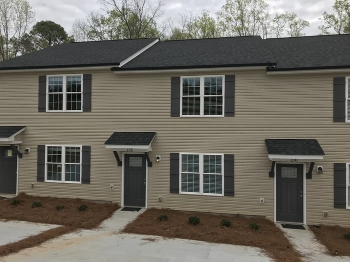 Newer construction townhouse! - Newer construction townhouse!