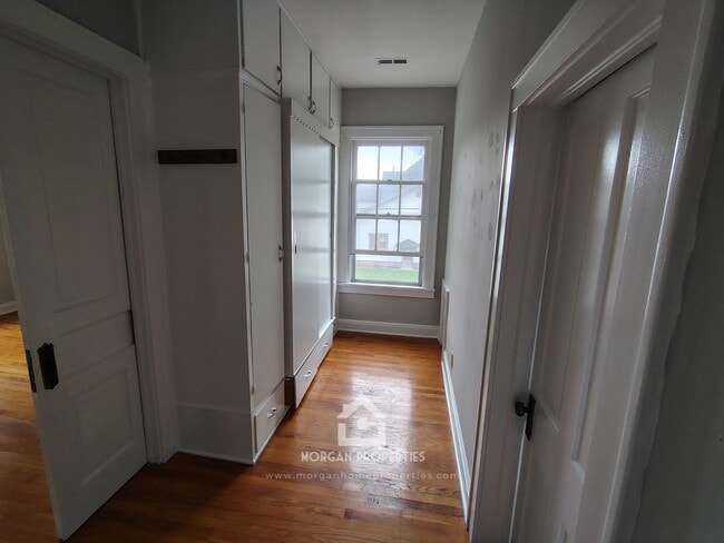 Photo - 130 W 5th St Unit 130