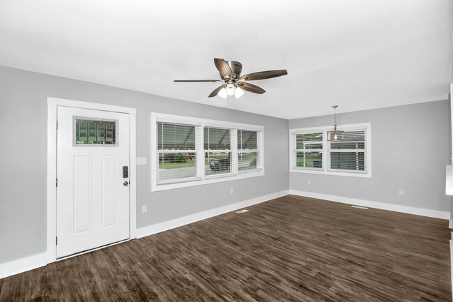 3506 Oleander Rd SW