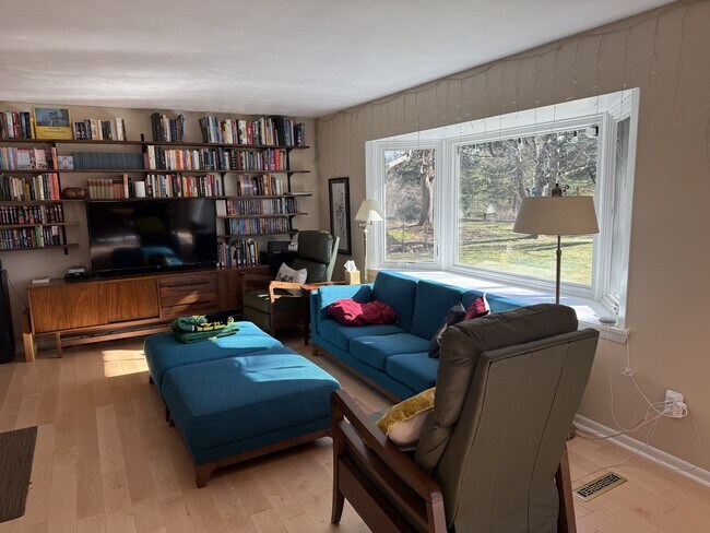 Photo - 18 Cricklewood Cir