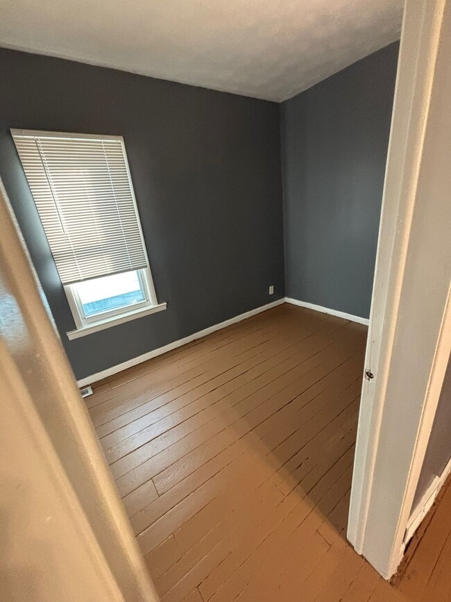 Photo - 3206 W 71st St