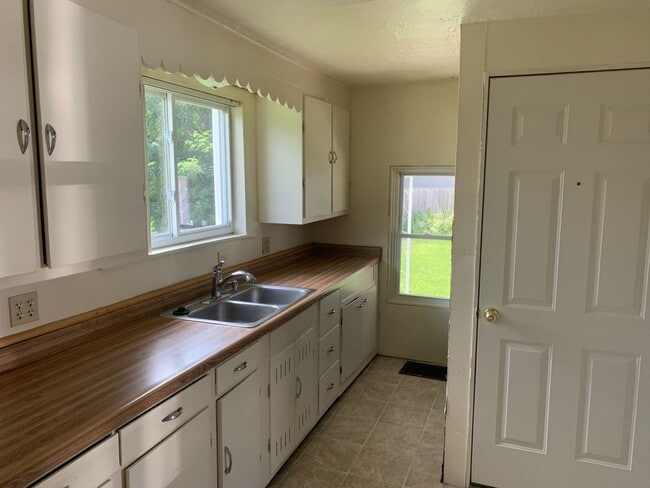 Photo - Cute 2 Bedroom Home