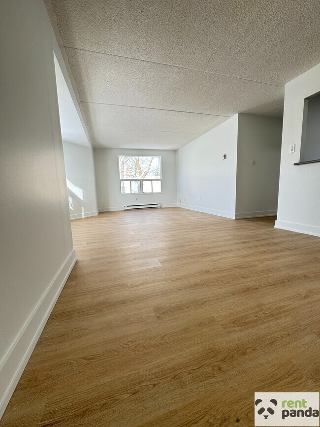 Photo - 305-56 Donald St Unité 305