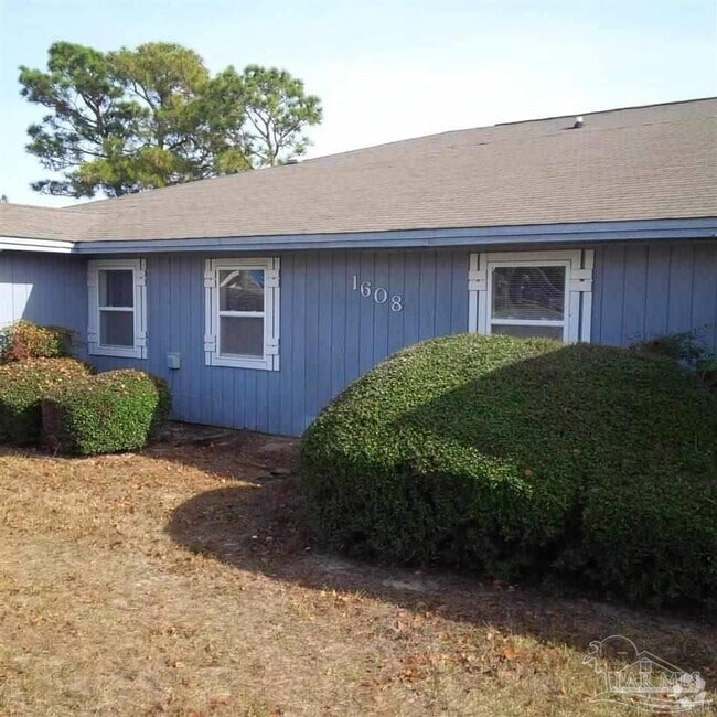 Building Photo - 1608 Green Briar Pkwy Rental