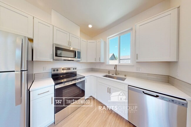 Photo - Modern 1 Bed in Trestlewood – Easy JBLM Commute!