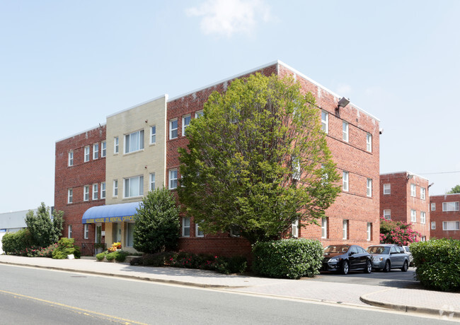 Building Photo - Glebe House Apartments