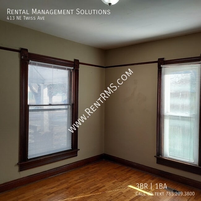 Photo - 413 NE Twiss Ave