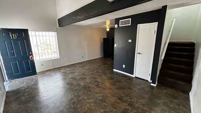 Photo - 3300 Civic Center Dr Unit l