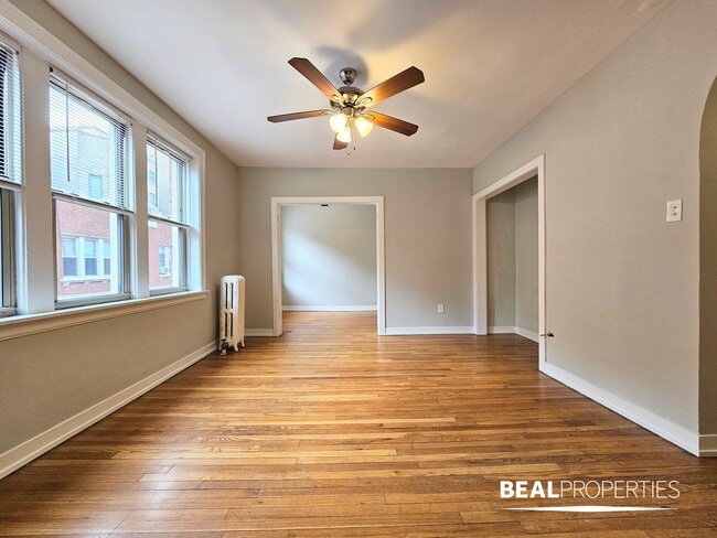 Photo - 542 W Surf St Unit 1