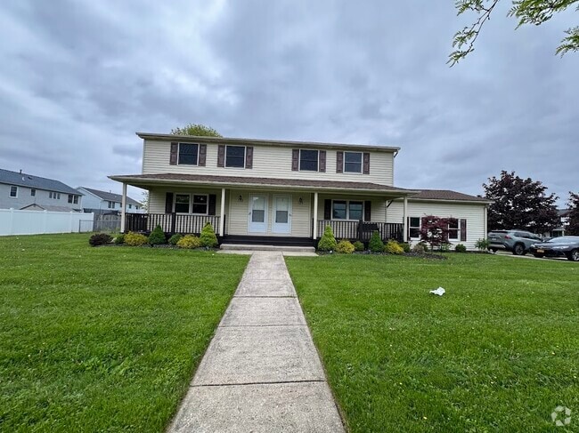 Building Photo - 177 Warner Rd Rental