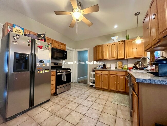 Building Photo - 83 Wensley St Unit 1