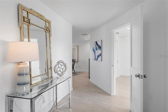 Photo - 1984 Kansas Ave NE