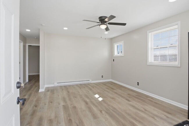 Photo - 2741 Jones Ave